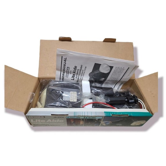 Universal HE-100X Lite Aide Automatic Motion Sensor Security Floodlight - New - Picture 3 of 3
